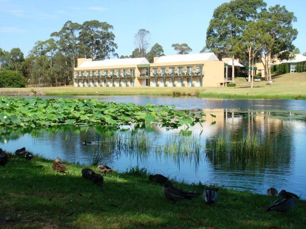 Lakeside Hotel And Conference Centre Сидни Екстериор снимка